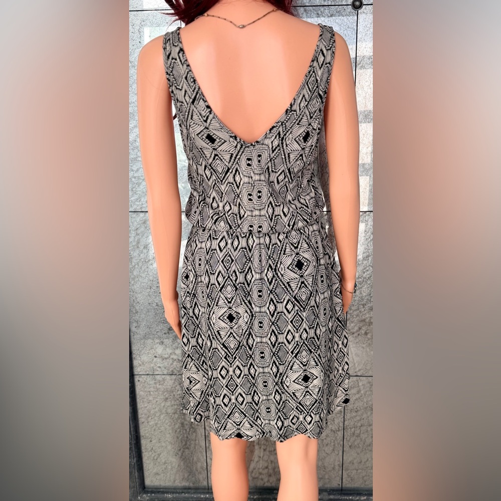 Lucky Brand Black and White Geometric Dress Excellent Condition - Picture 11 of 15